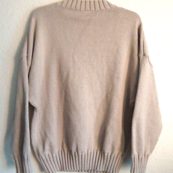 NWT women's tan pocketed boho soft sweater size-L - Picture 3 of 6